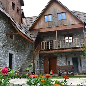 Shpella Maison d'hôtes Theth